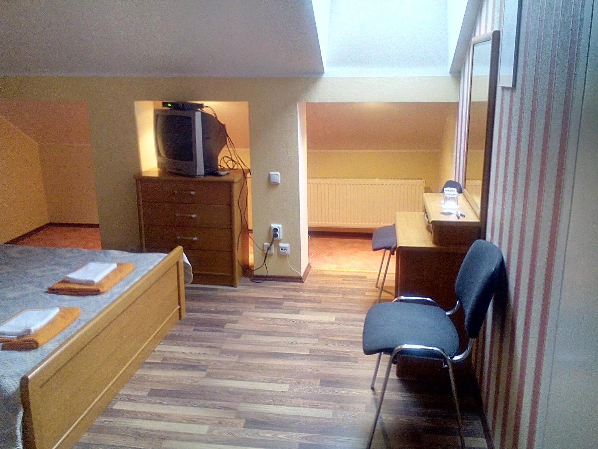 Central Hotel Narva Habitación foto