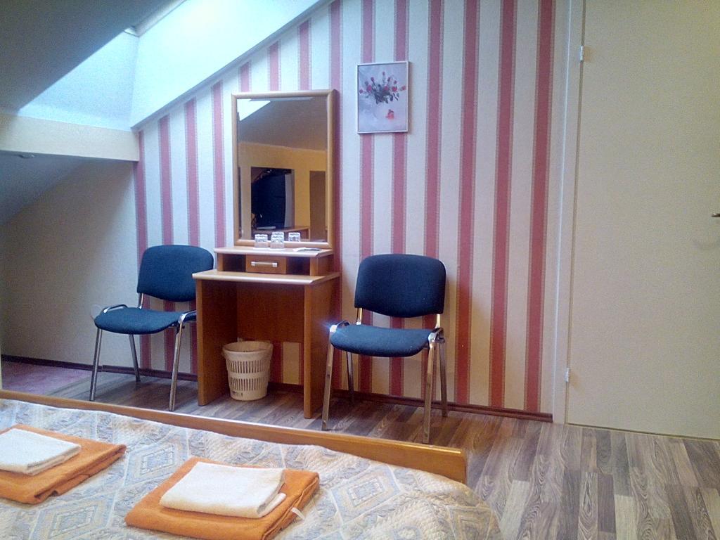 Central Hotel Narva Habitación foto
