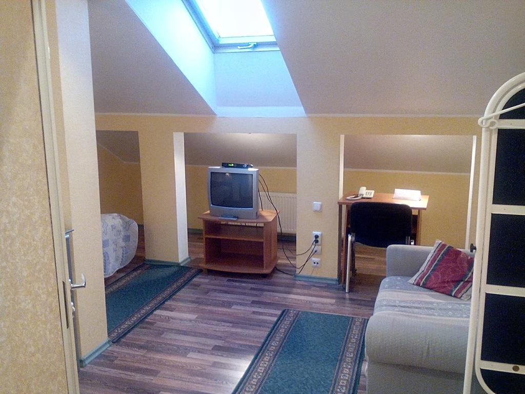 Central Hotel Narva Habitación foto