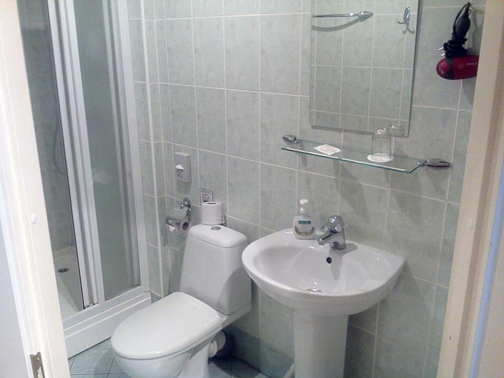Central Hotel Narva Habitación foto